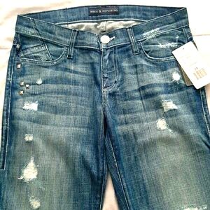 NWT Rock & Republic bootcut distressed jeans